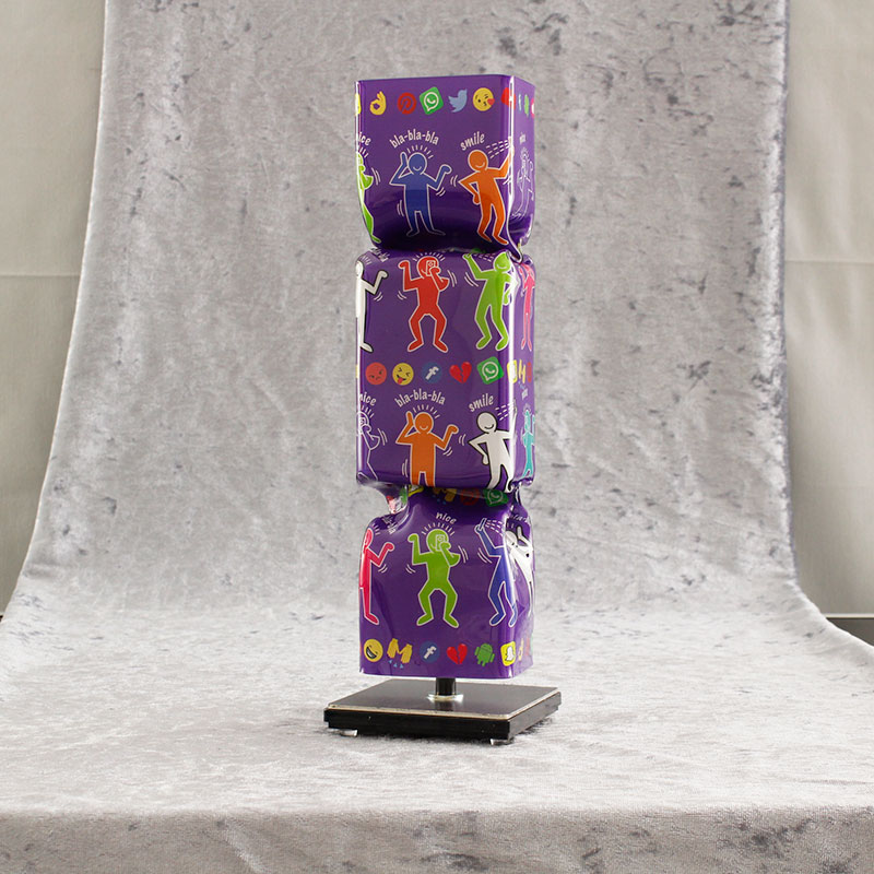 Ad van Hassel - ART CANDY TOFFEE - POP ART COMMUNICATION IN A CANDY violett - original handgemachte ART CANDY SKULPTUR