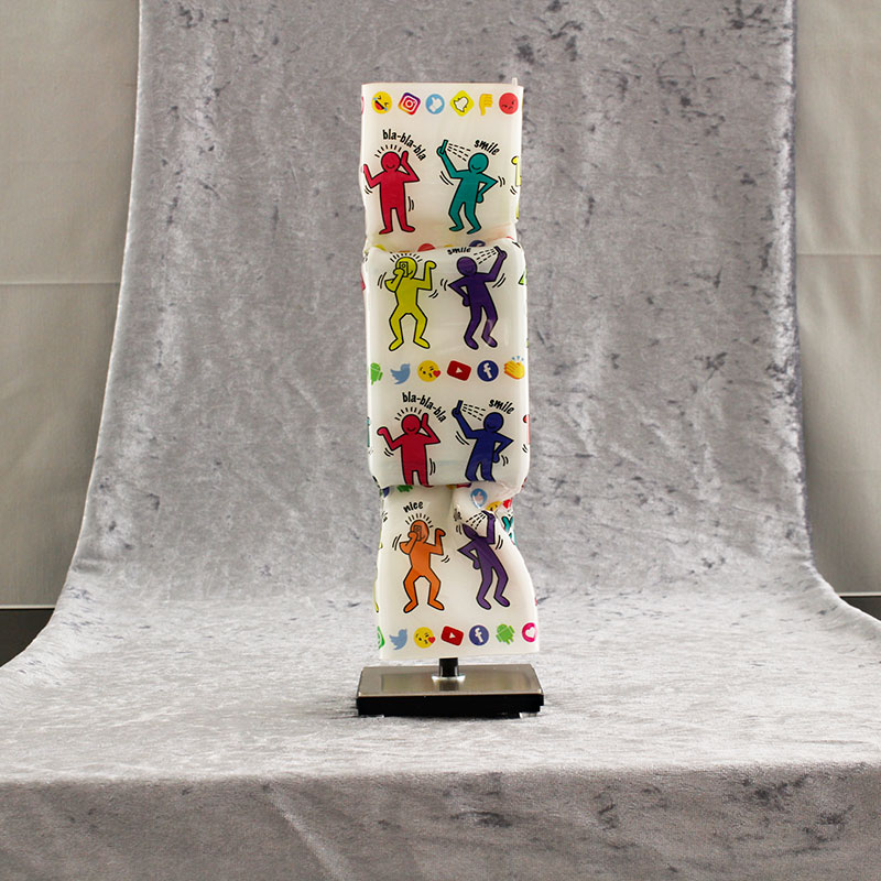 Ad van Hassel - ART CANDY TOFFEE - POP ART COMMUNICATION IN A CANDY weiss - original handgemachte ART CANDY SKULPTUR Ad van Hassel - ART CANDY TOFFEE - POP ART COMMUNICATION IN A CANDY weiss - original handgemachte ART CANDY SKULPTUR